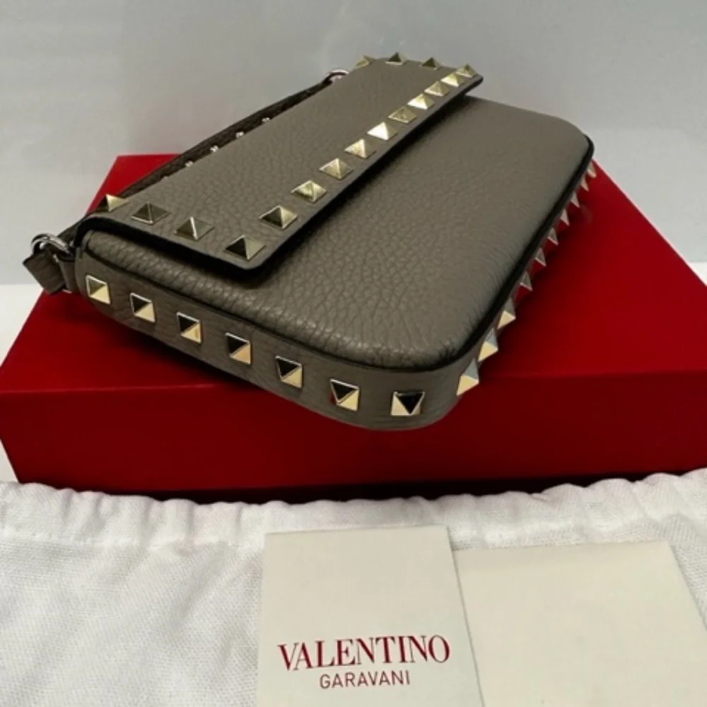 Brand new Valentino Mini Rockstud Pouch w Strap - Picture 2 of 6